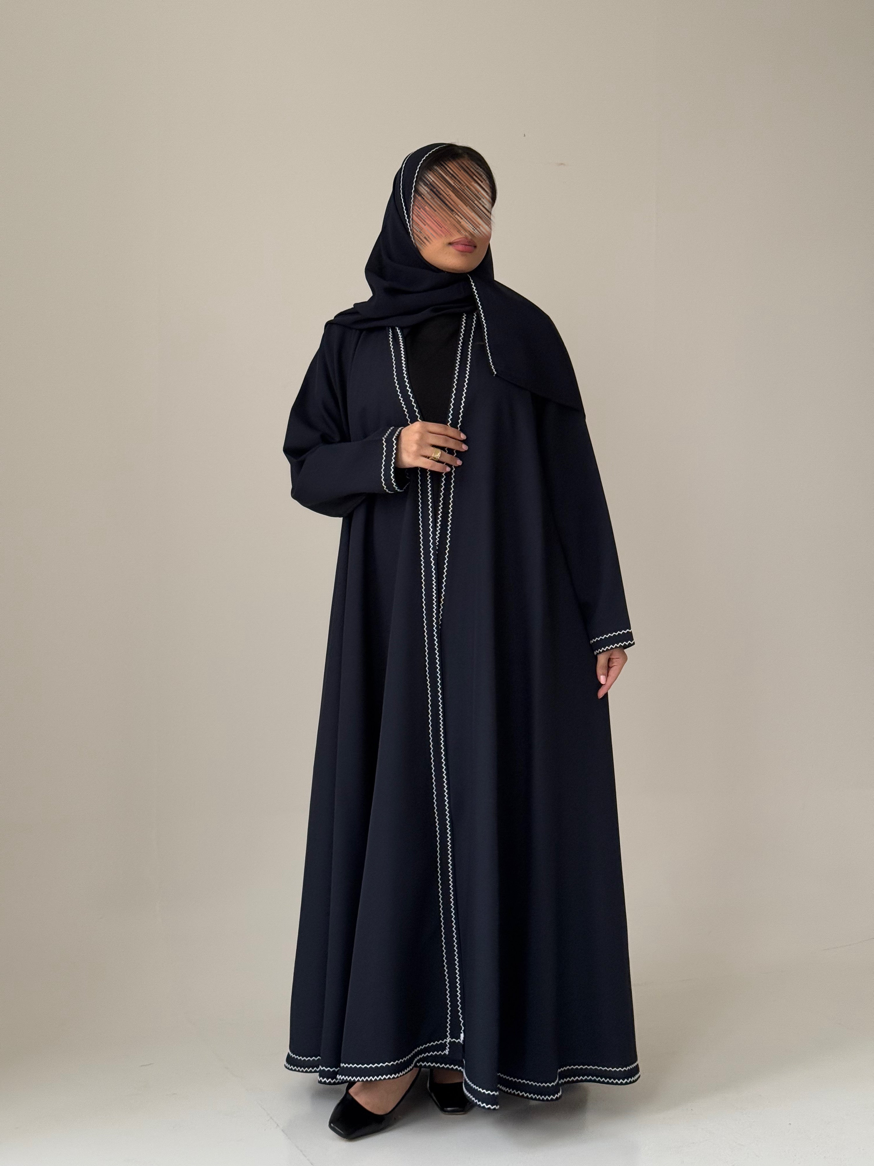 S638 عباية مع طرحة كلوش كتان
