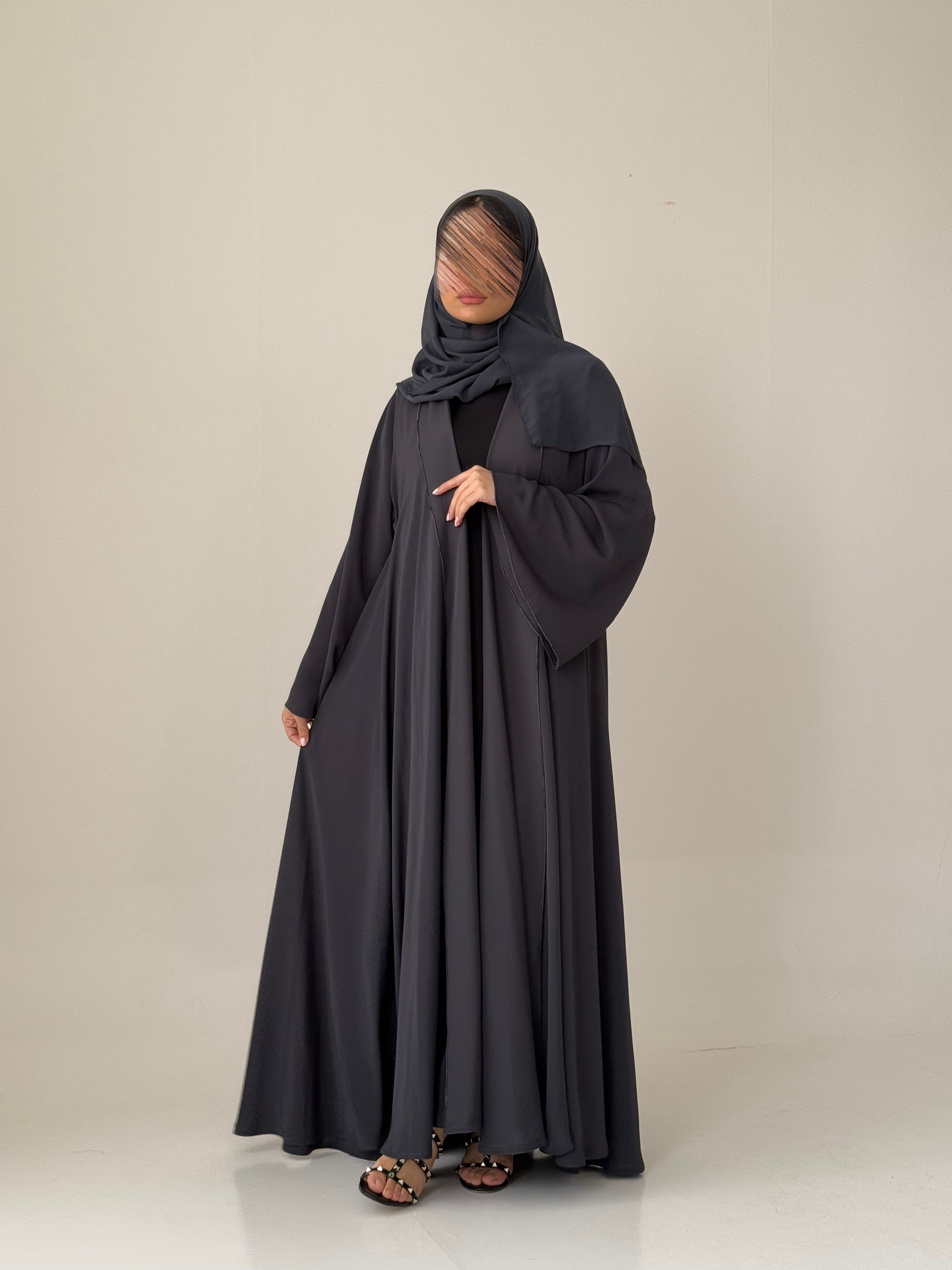 S730 عباية مع طرحة دبل كلوش لافال