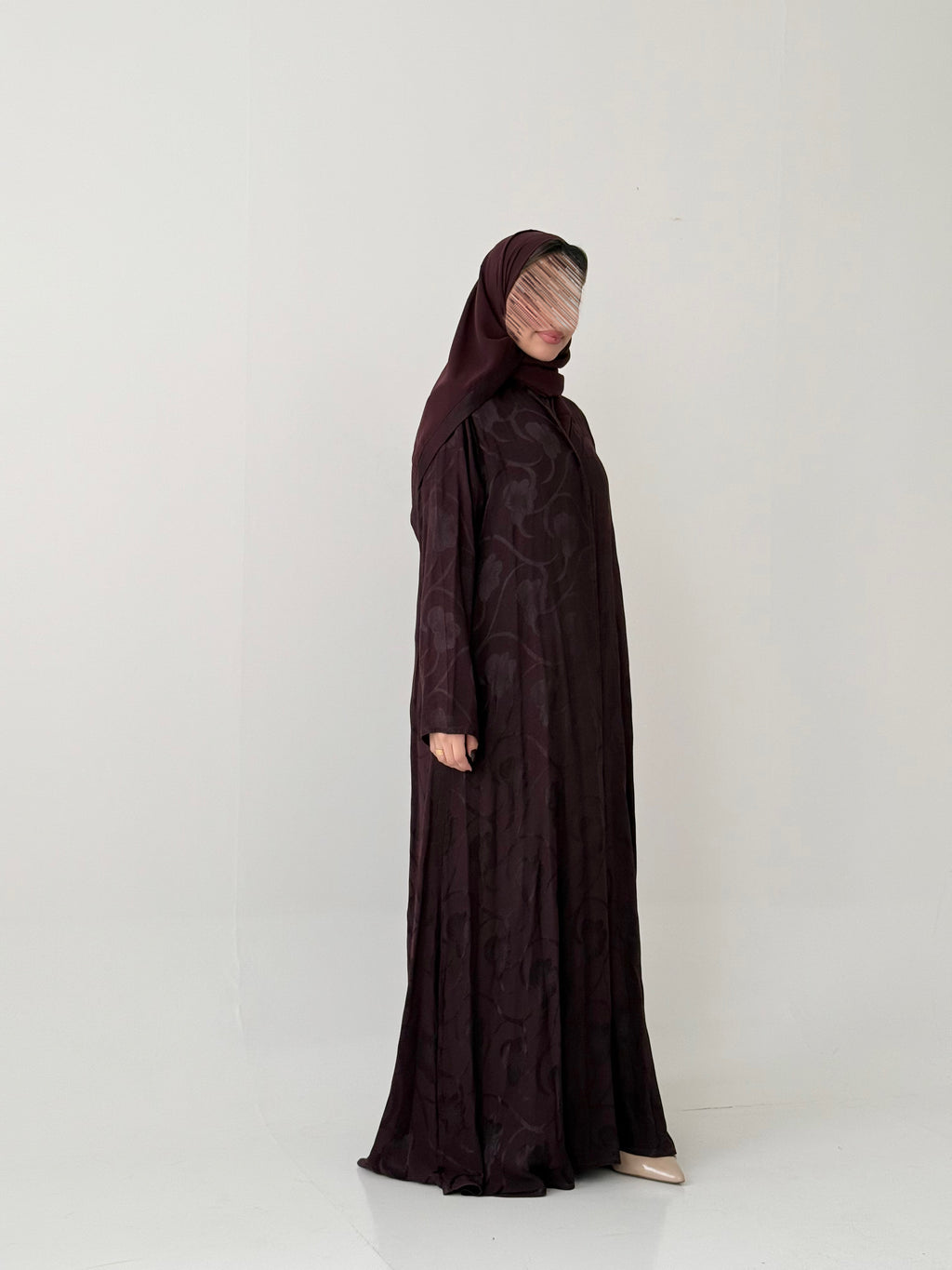 S893  عباية مع طرحة نص كلوش مغسول خاكار