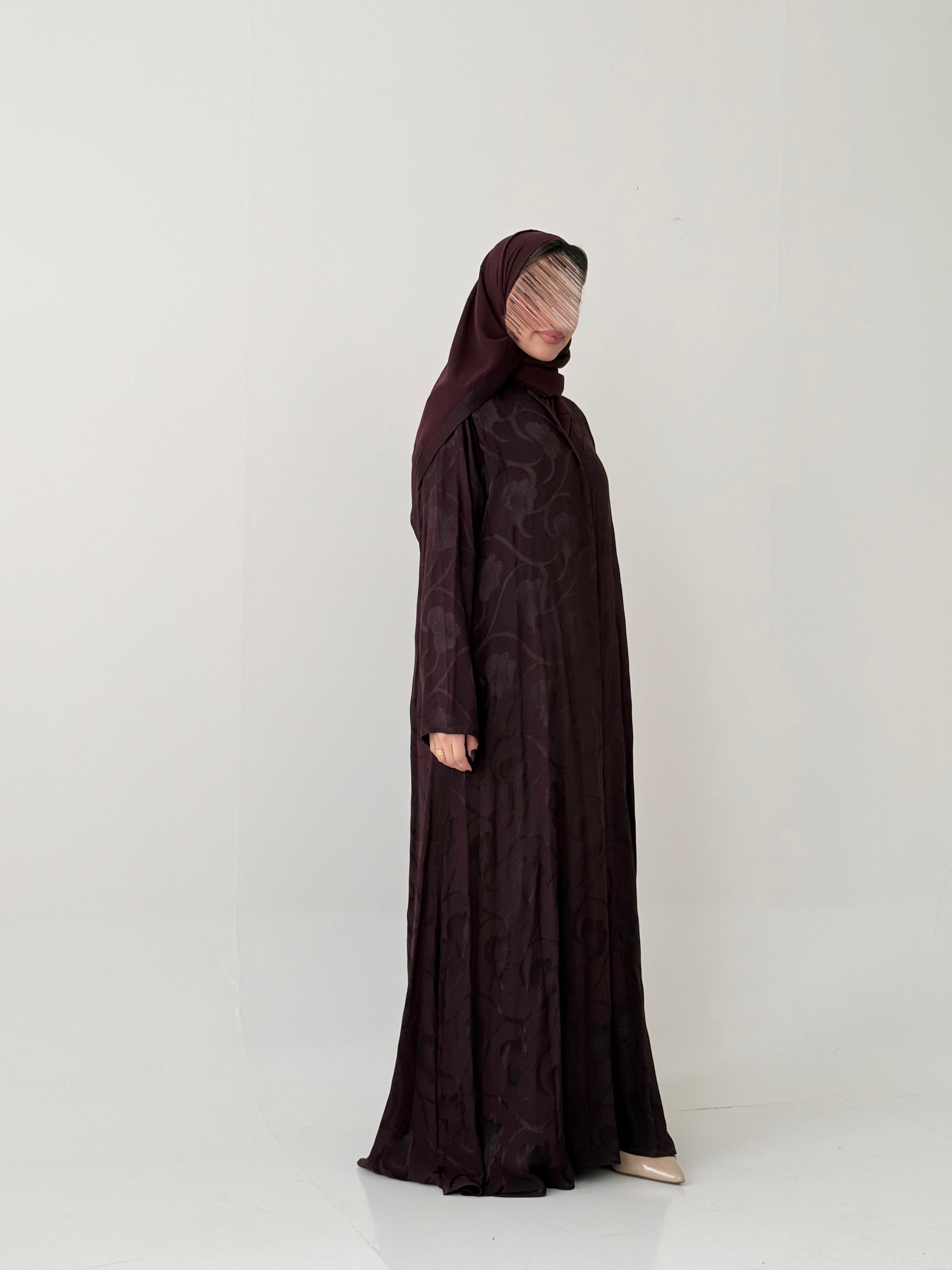 S893  عباية مع طرحة نص كلوش مغسول خاكار