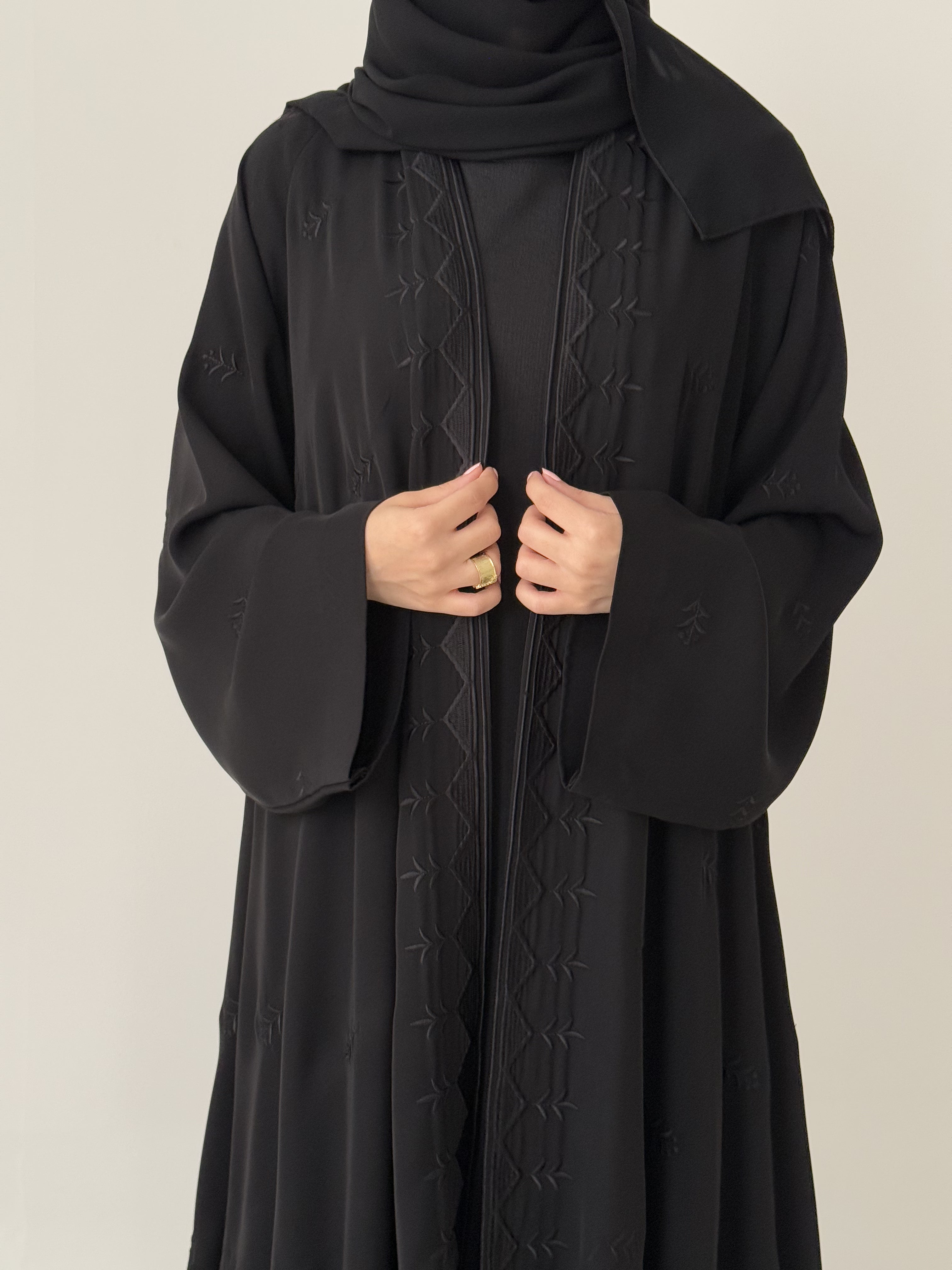 S837 عباية مع طرحة دبل كلوش أنترنت