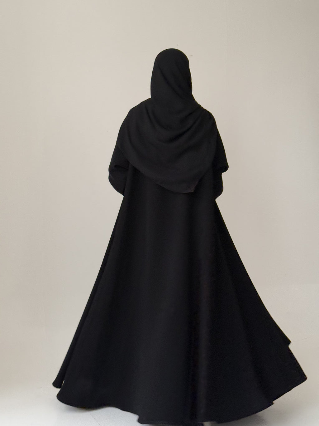 S798 عباية مع طرحة كريب الرياض دبل كلوش