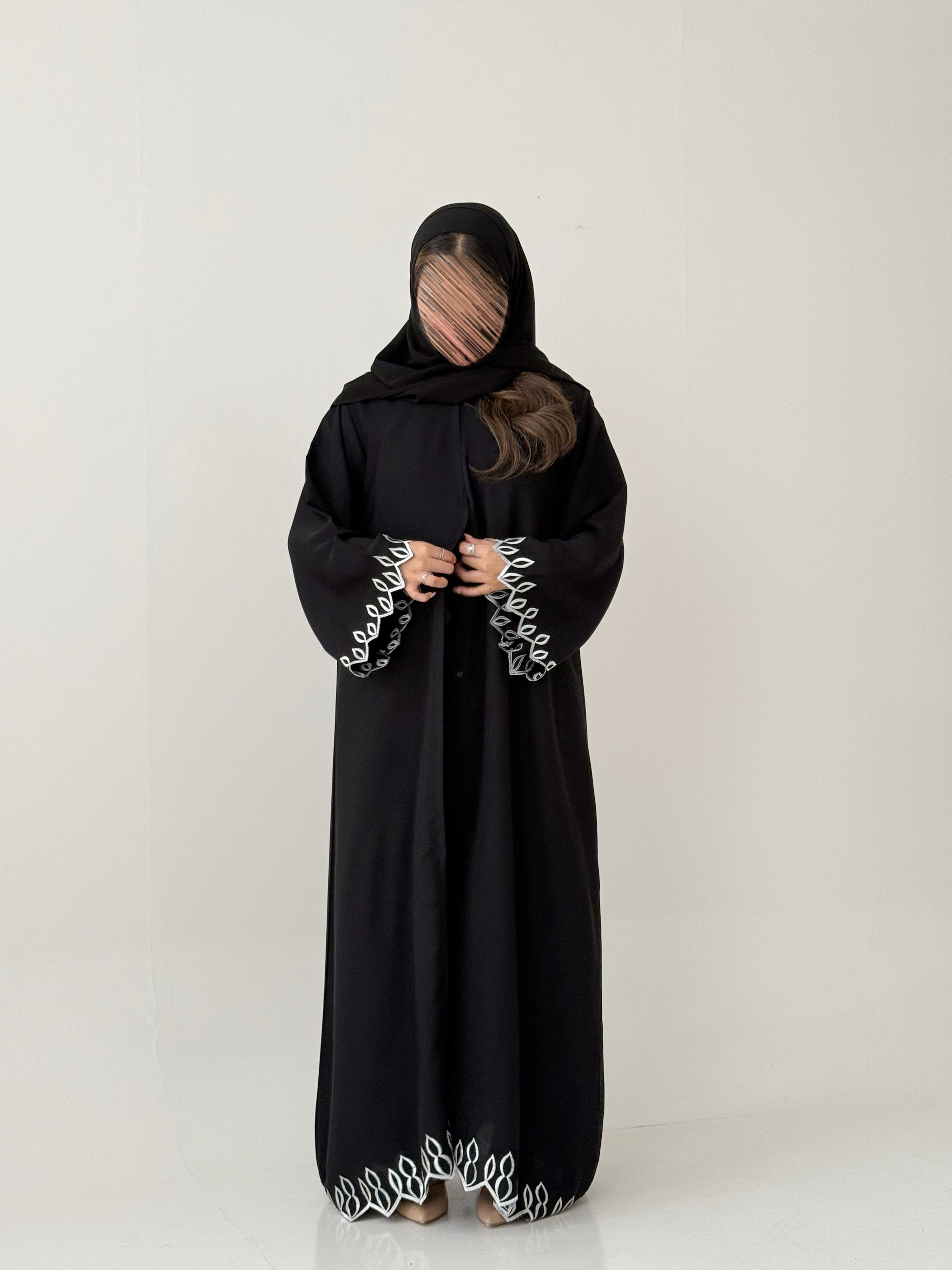 F-695 عباية مع طرحة ربع كلوش انترنت