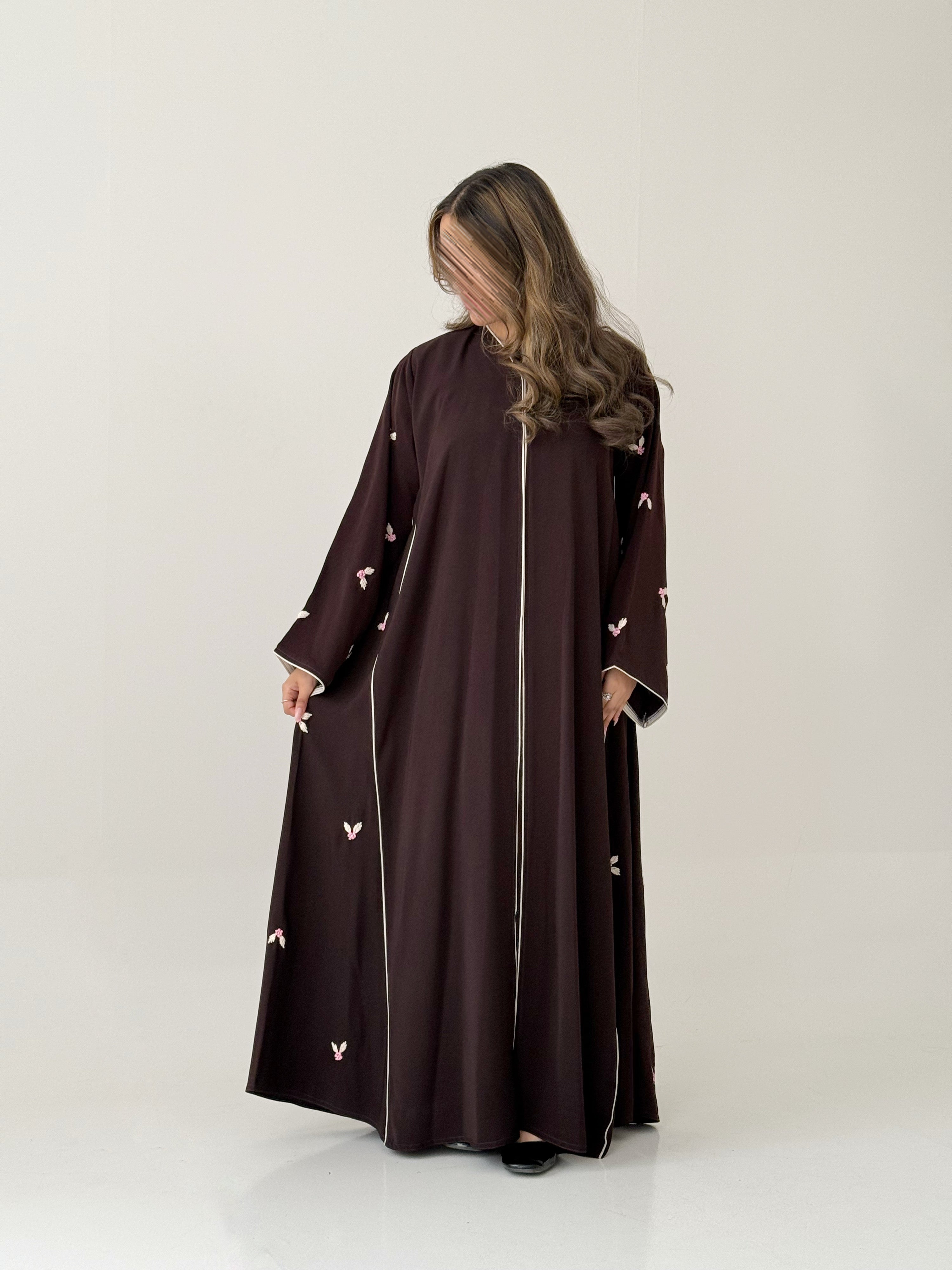 S822 عباية مع طرحة نص كلوش كريب باربي