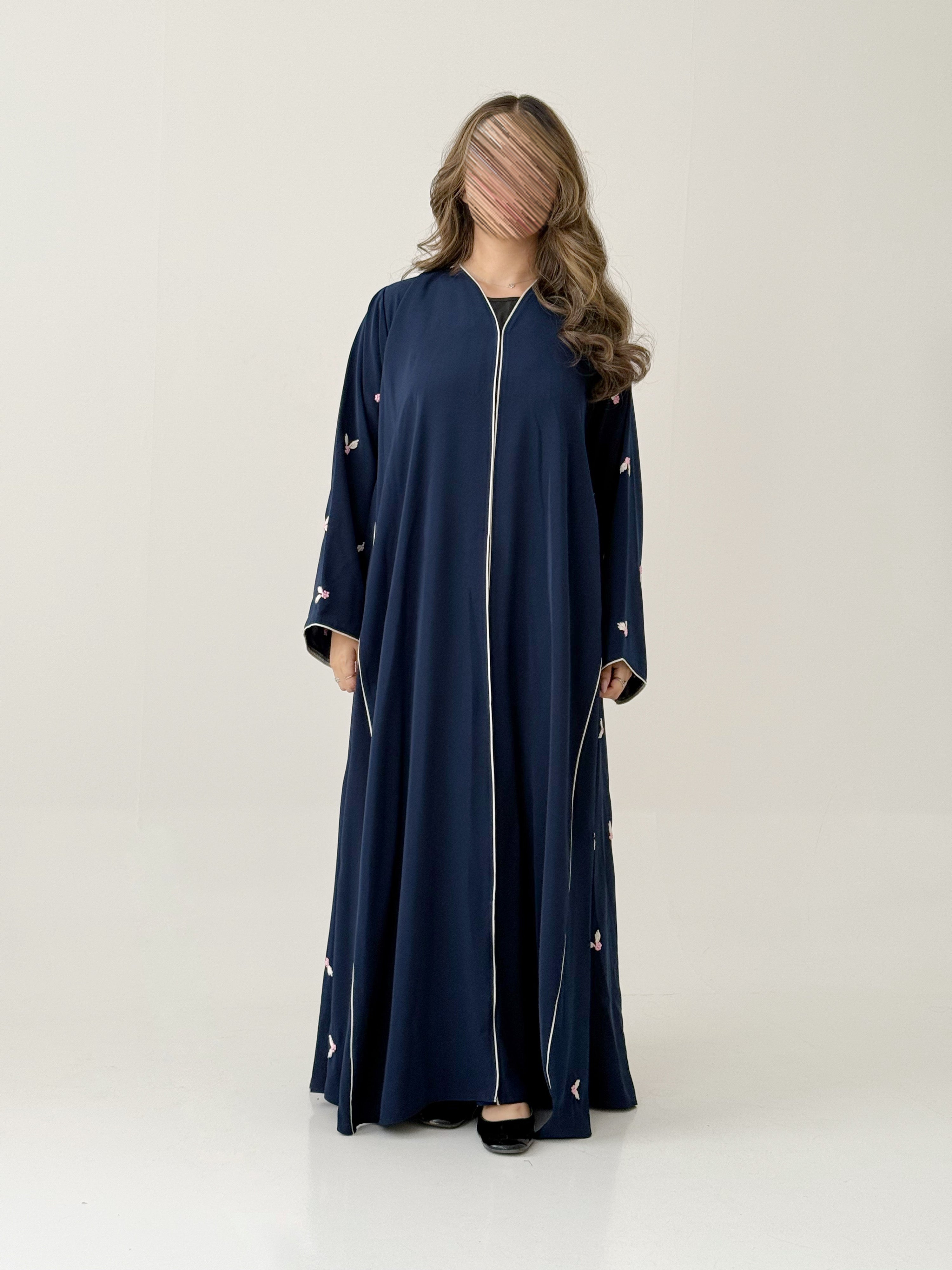 S822 عباية مع طرحة نص كلوش كريب باربي