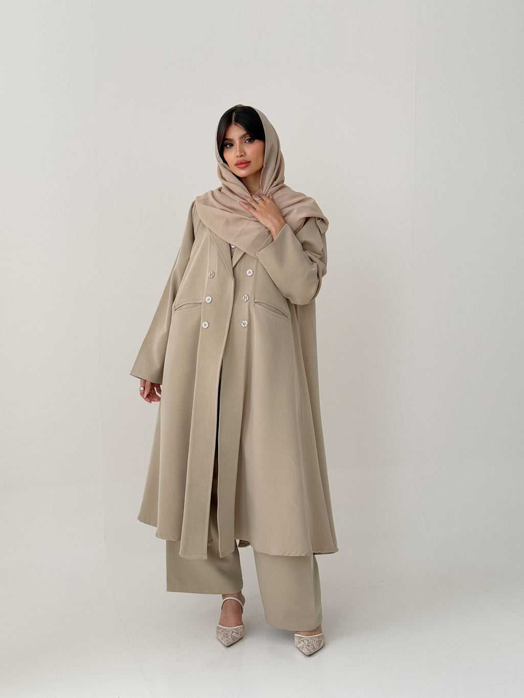 SH25 طقم عباية مع طرحة كريب باربي 4ق