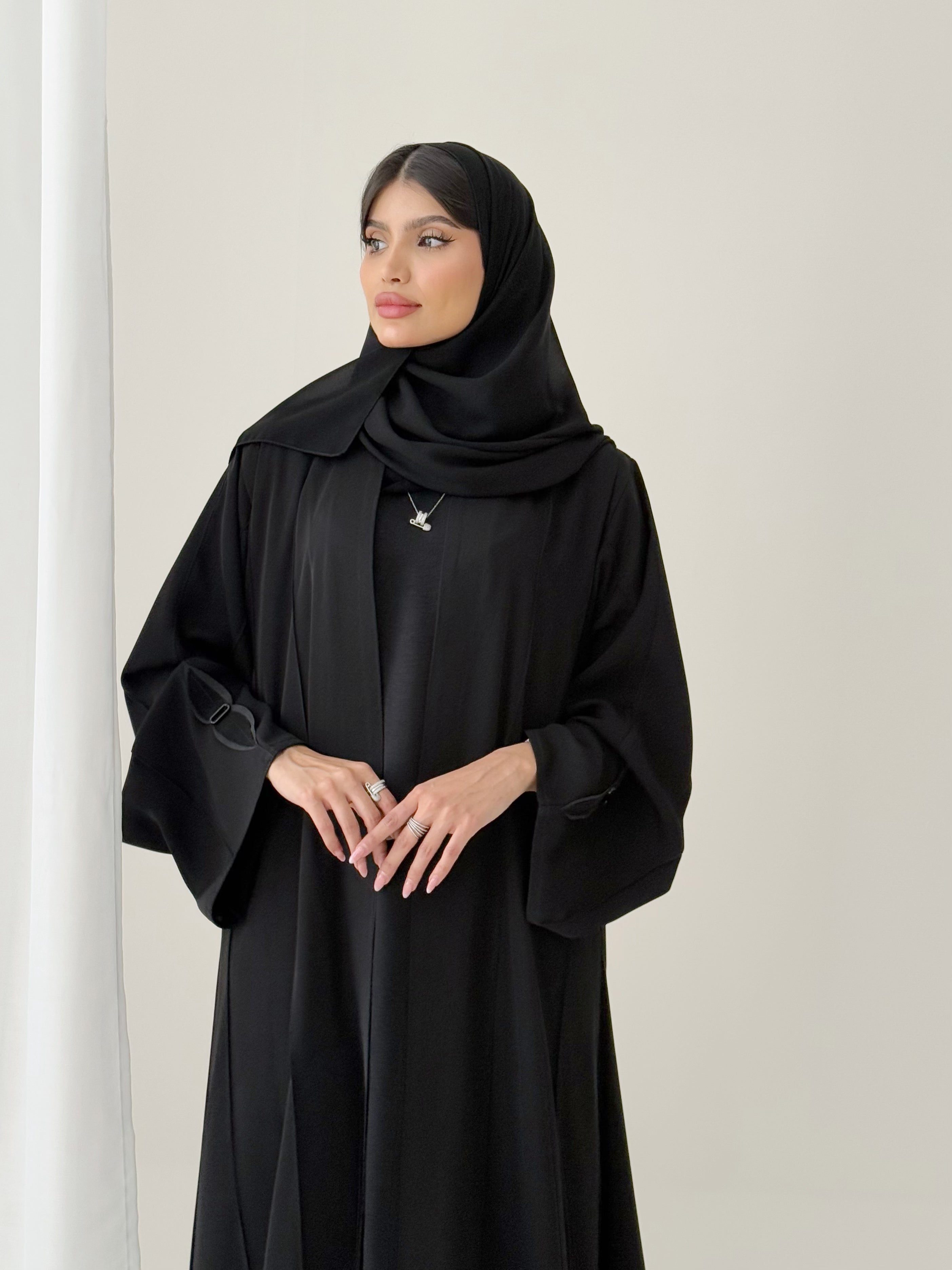 SH14 عباية مع طرحة نص كلوش انترنت
