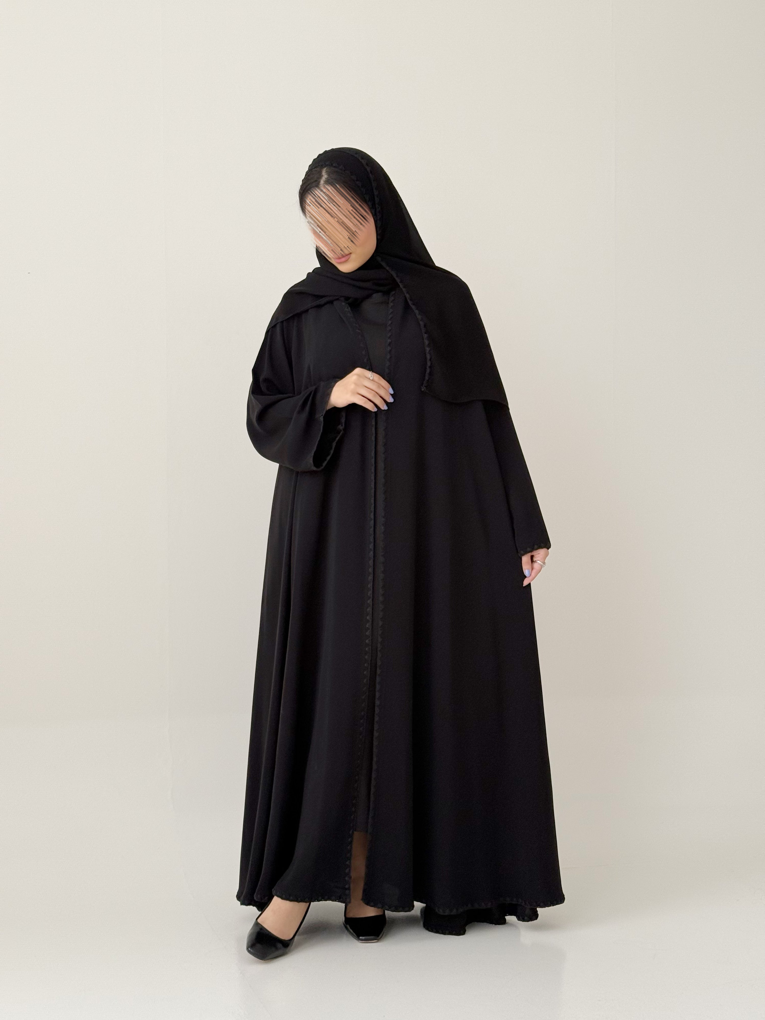 S743 عباية مع طرحة دبل كلوش لافال