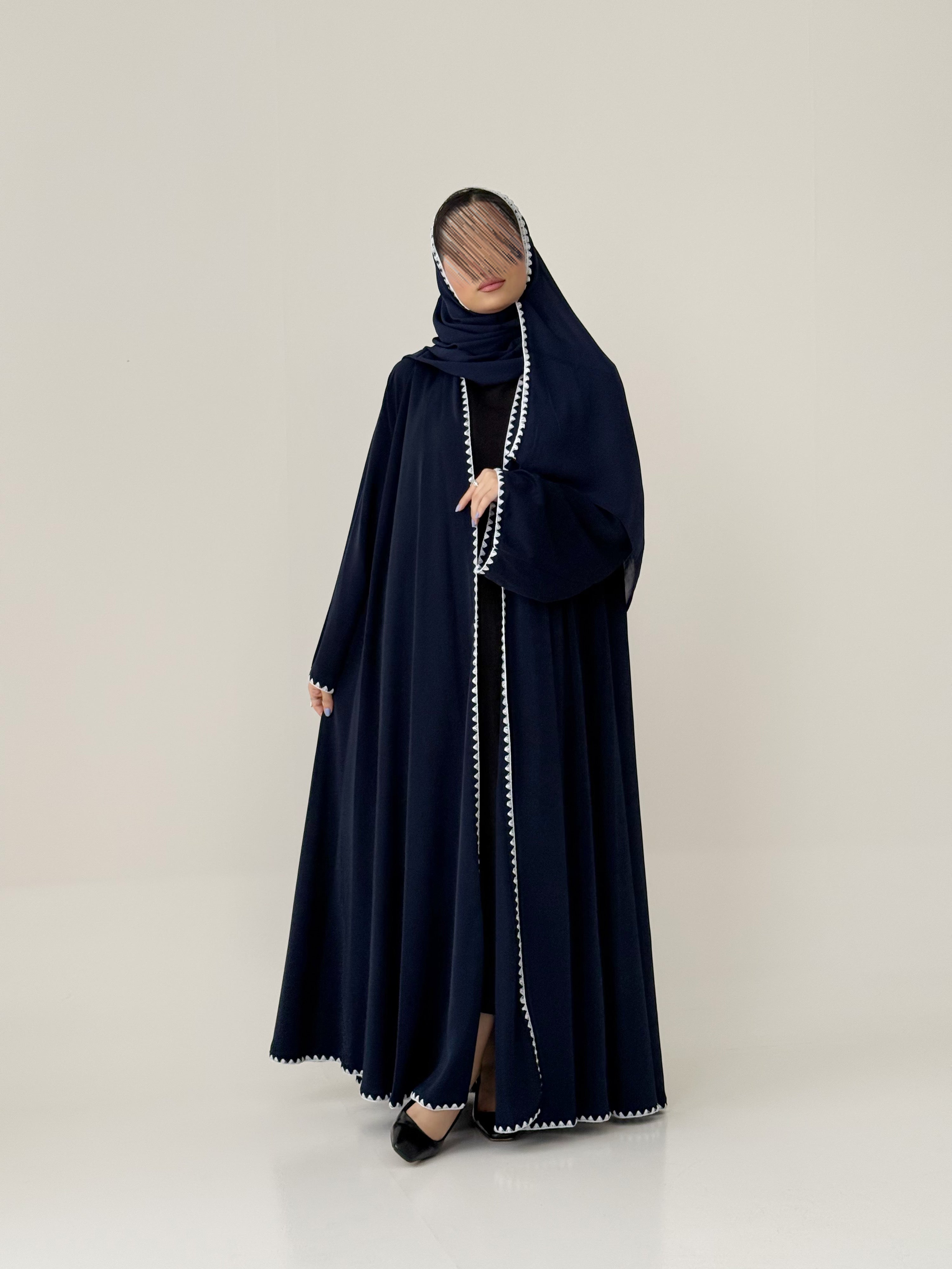 S743 عباية مع طرحة دبل كلوش لافال