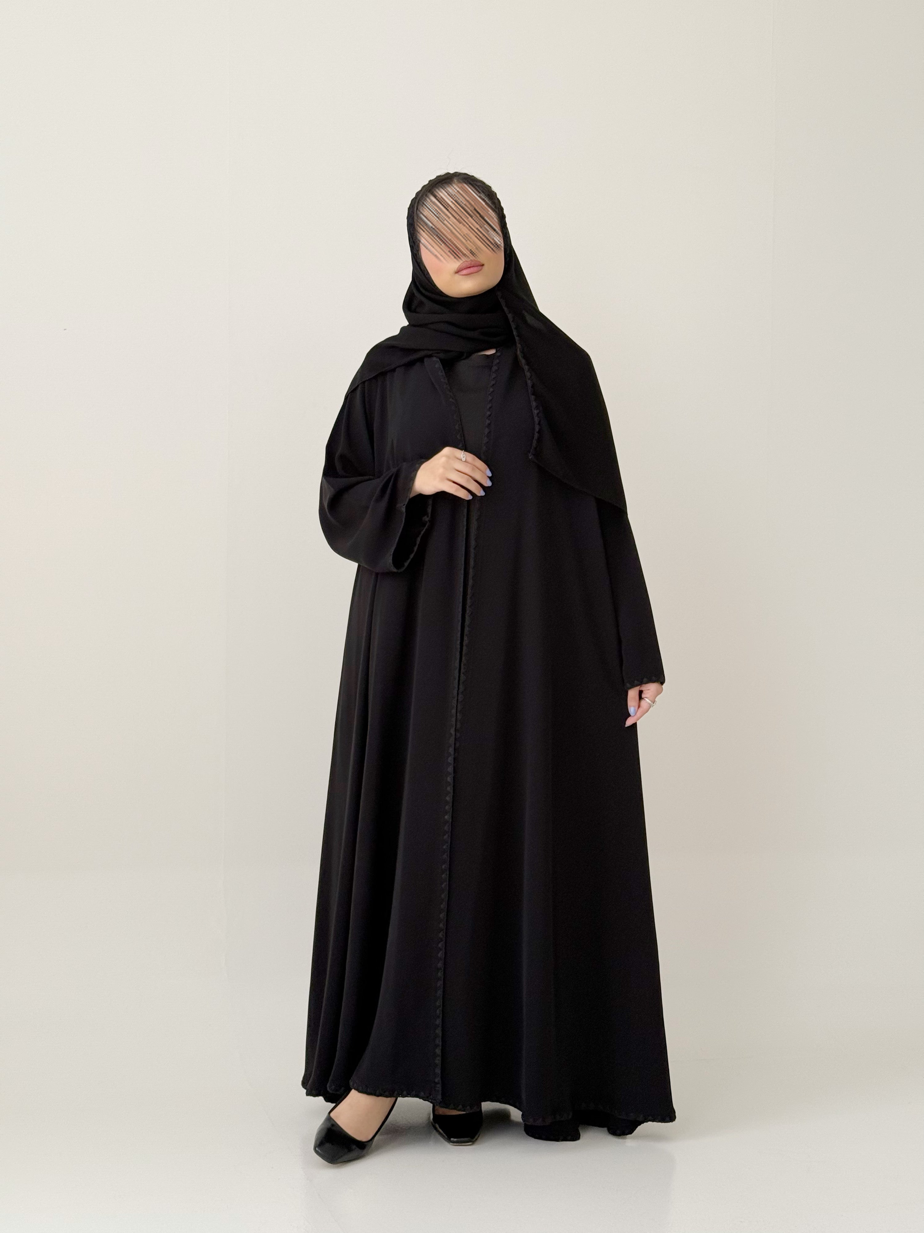 S743 عباية مع طرحة دبل كلوش لافال