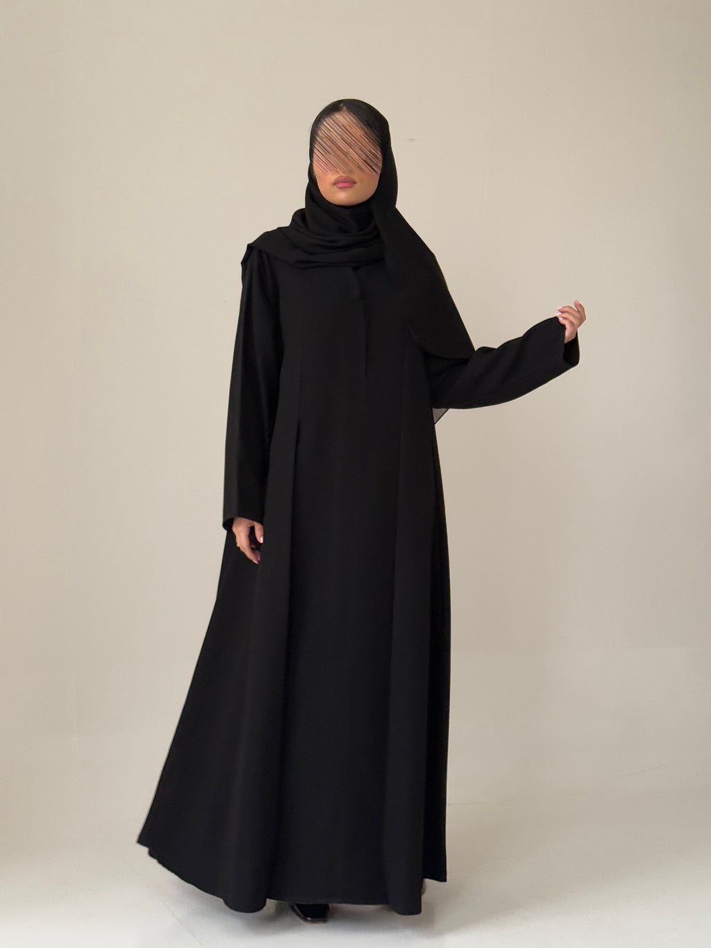 S678 عباية مع طرحة نص كلوش كوبا