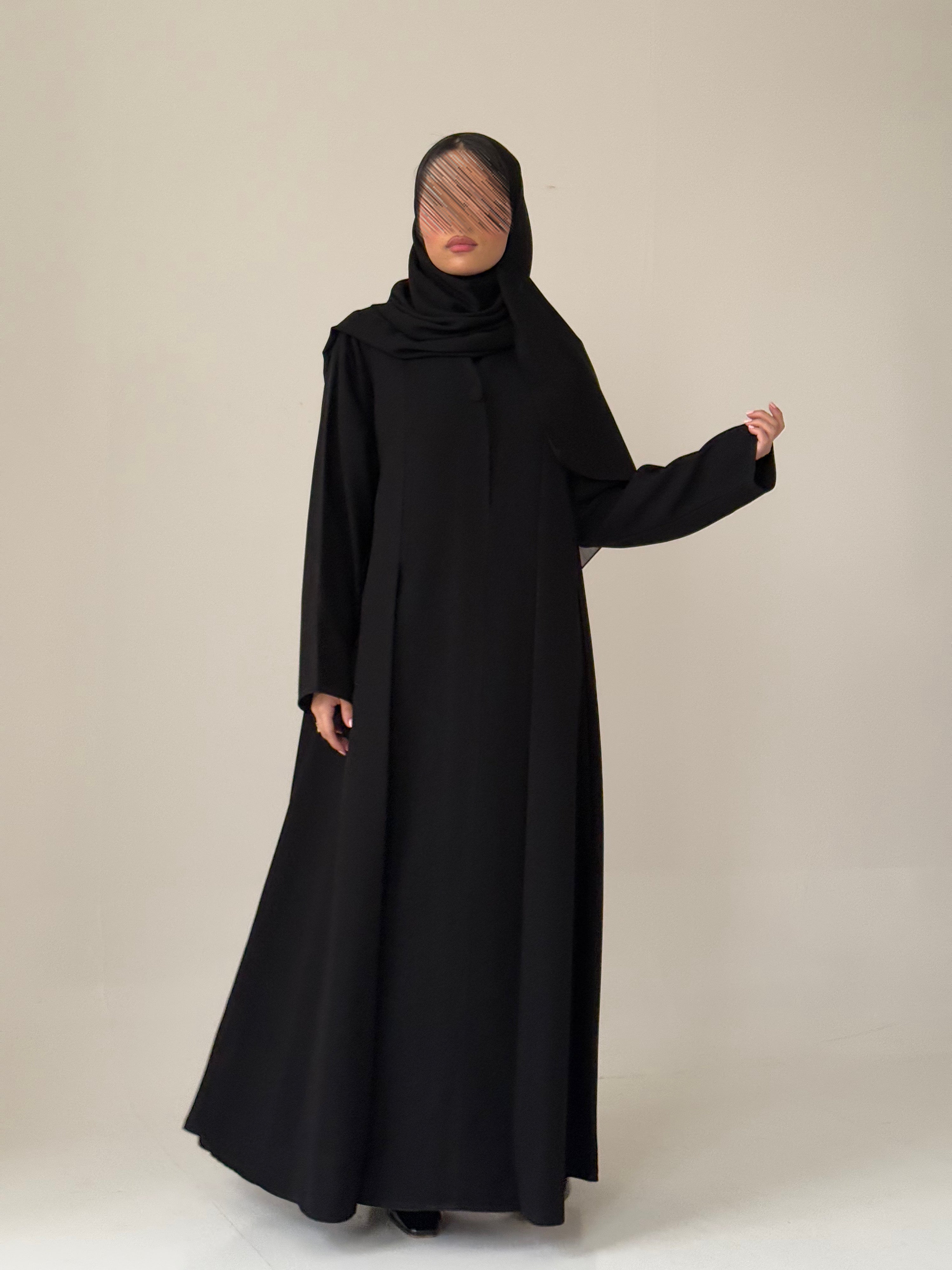 S678 عباية مع طرحة نص كلوش كوبا