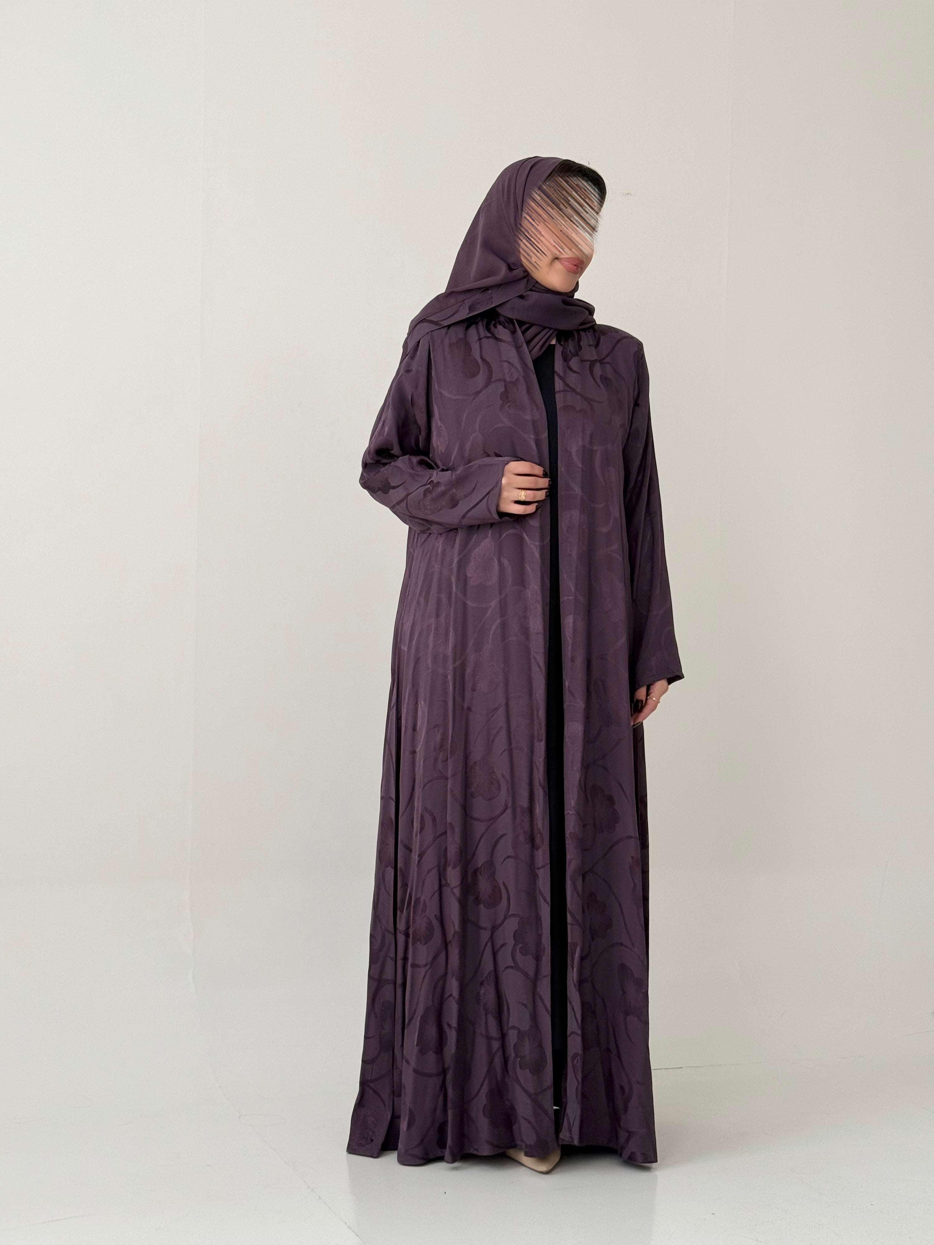 S893 | عباية مع طرحة نص كلوش مغسول خاكار