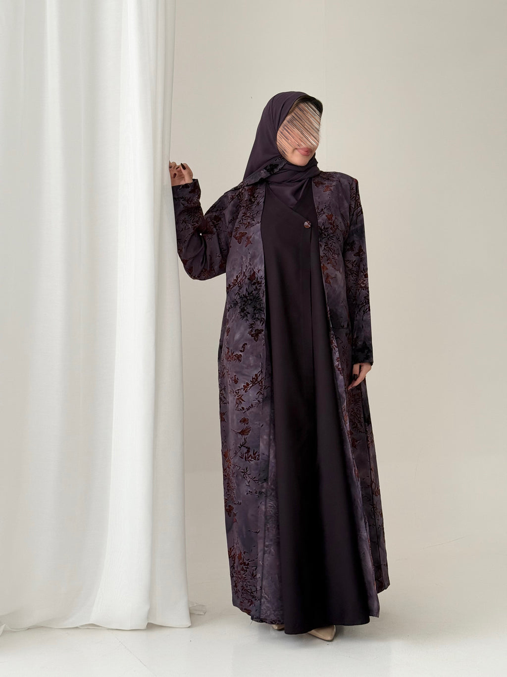 S841  عباية مع طرحة نص كلوش كتان