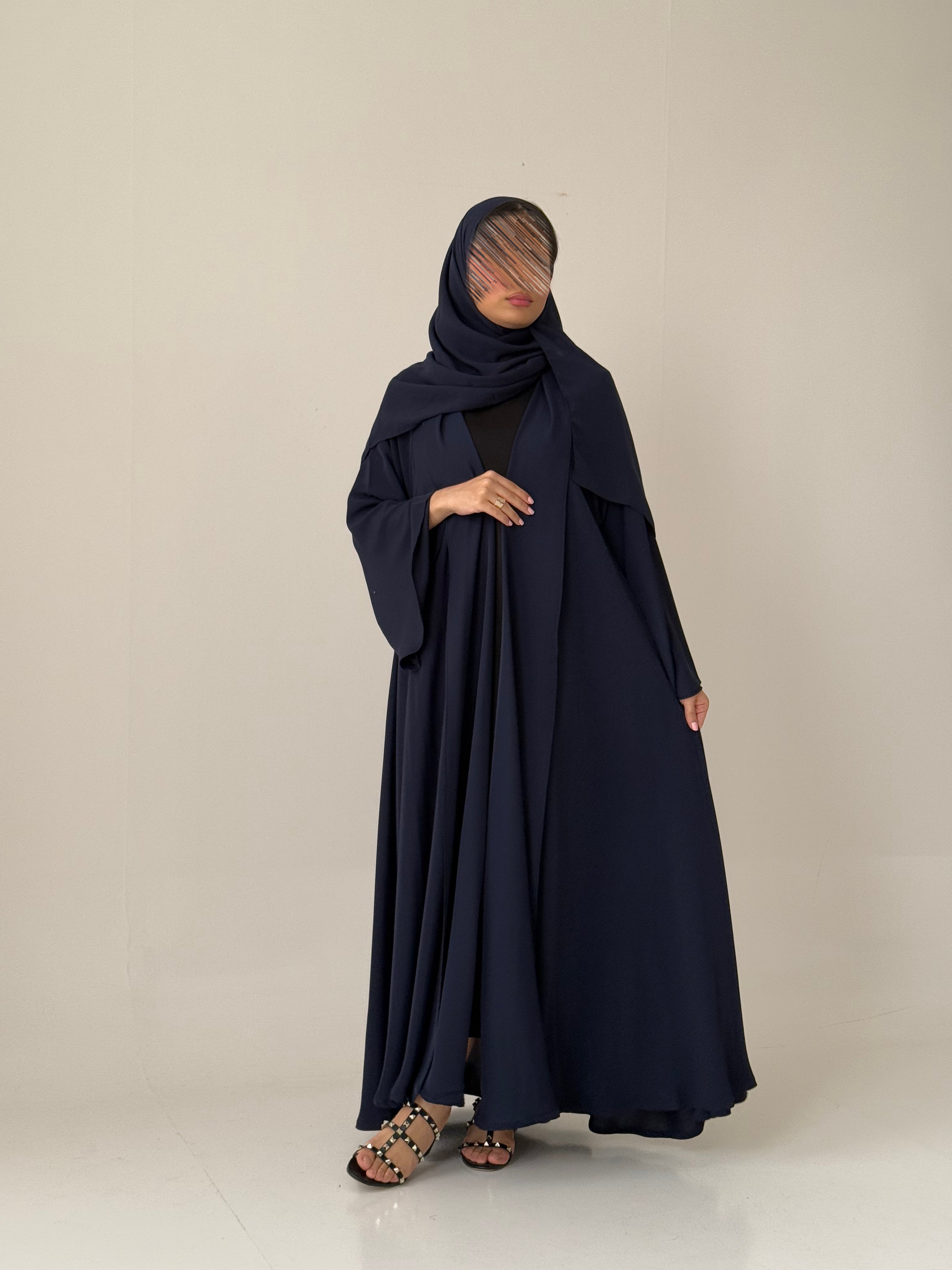 S730 عباية مع طرحة دبل كلوش لافال