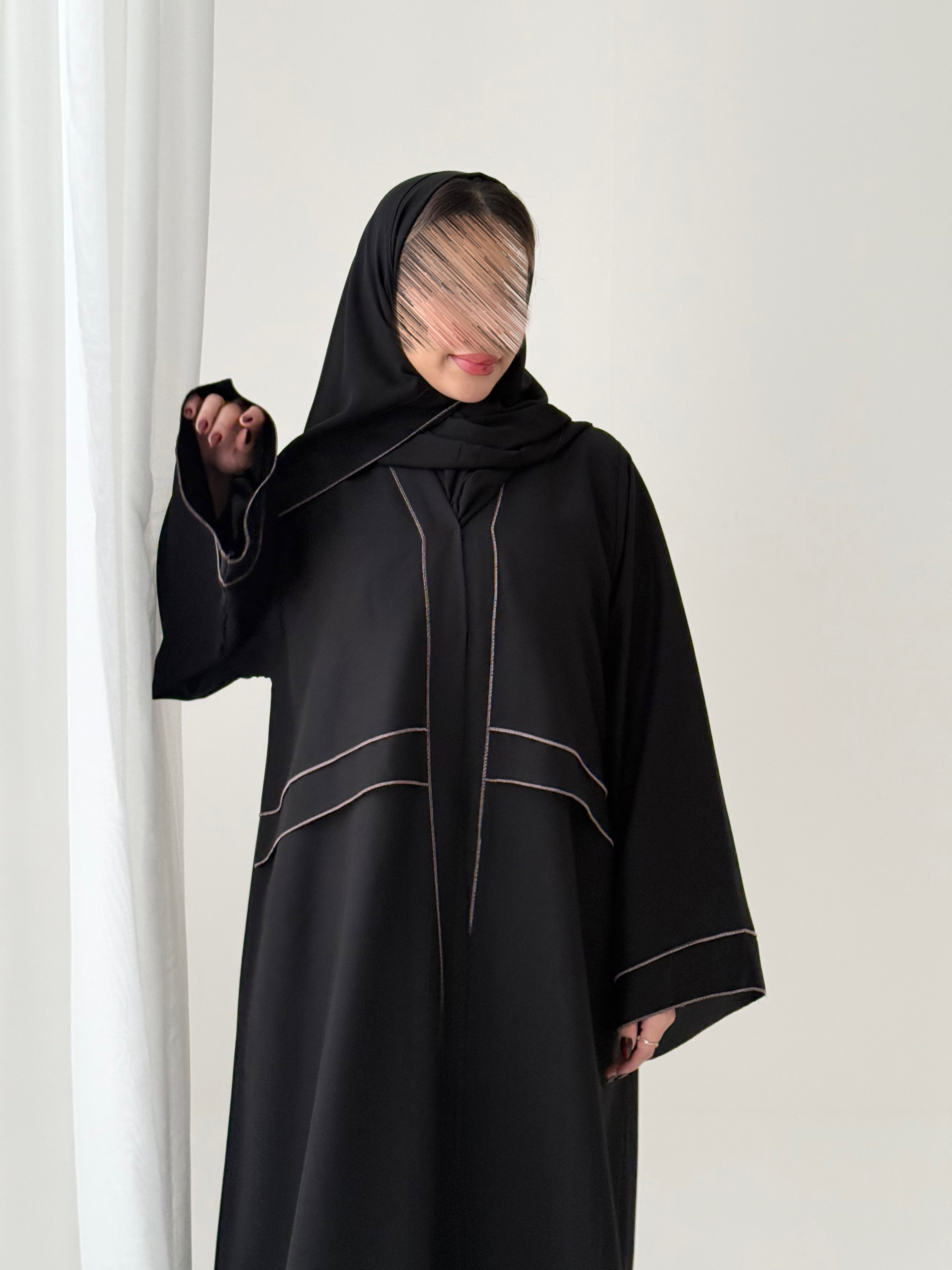 S840 عباية مع طرحة نص كلوش الوسام