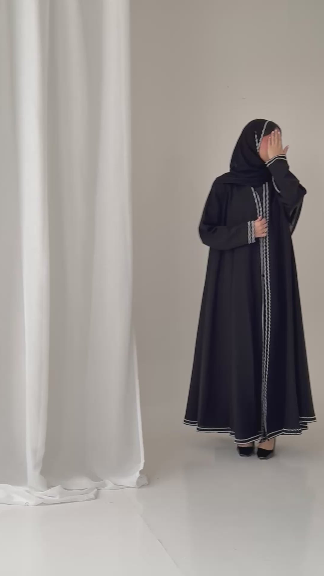 S638 عباية مع طرحة كلوش كتان