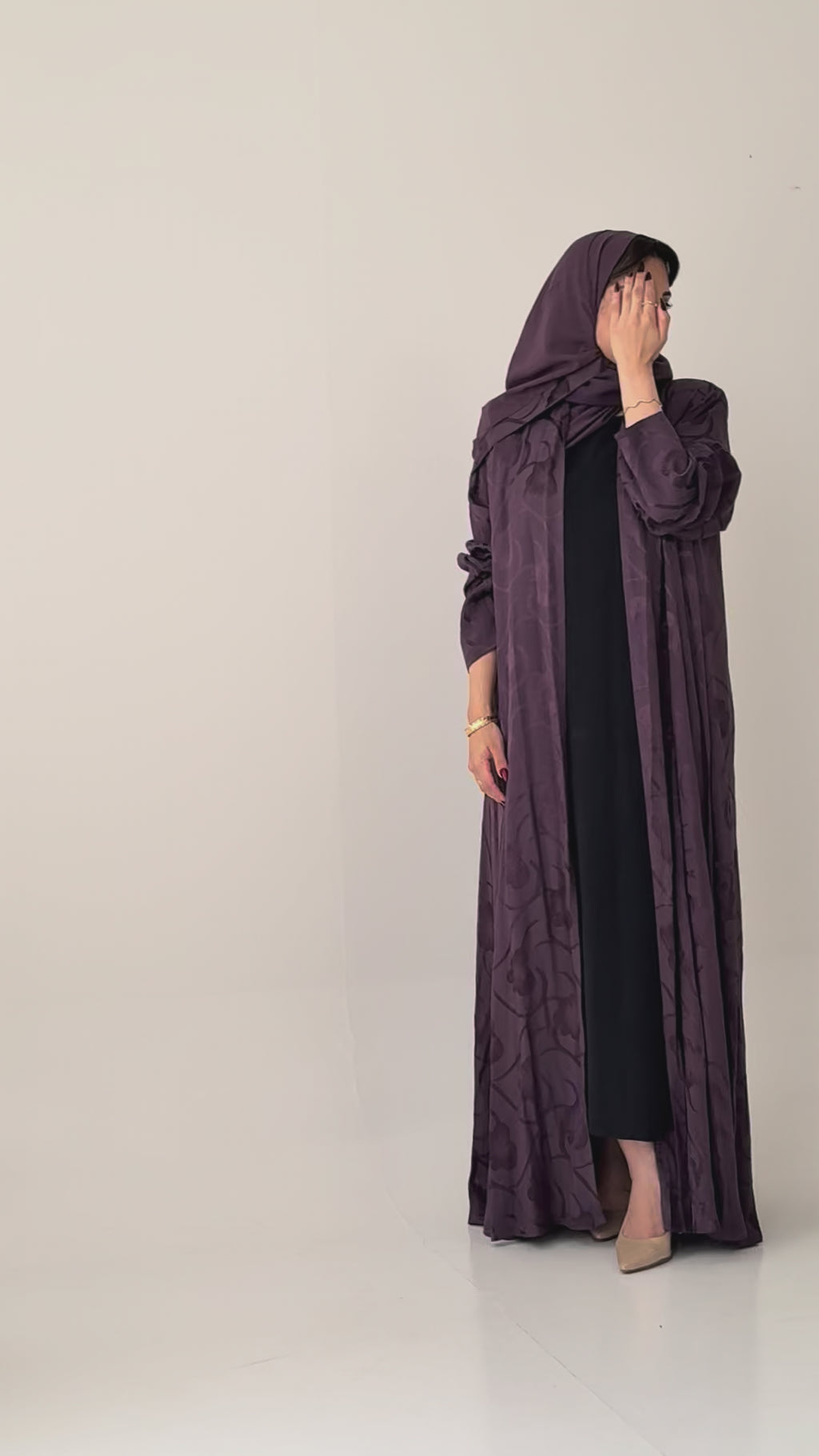 S893  عباية مع طرحة نص كلوش مغسول خاكار