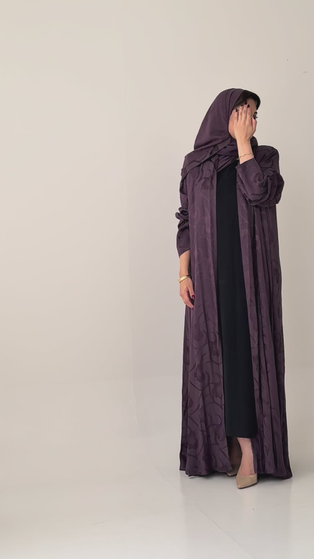 S893  عباية مع طرحة نص كلوش مغسول خاكار