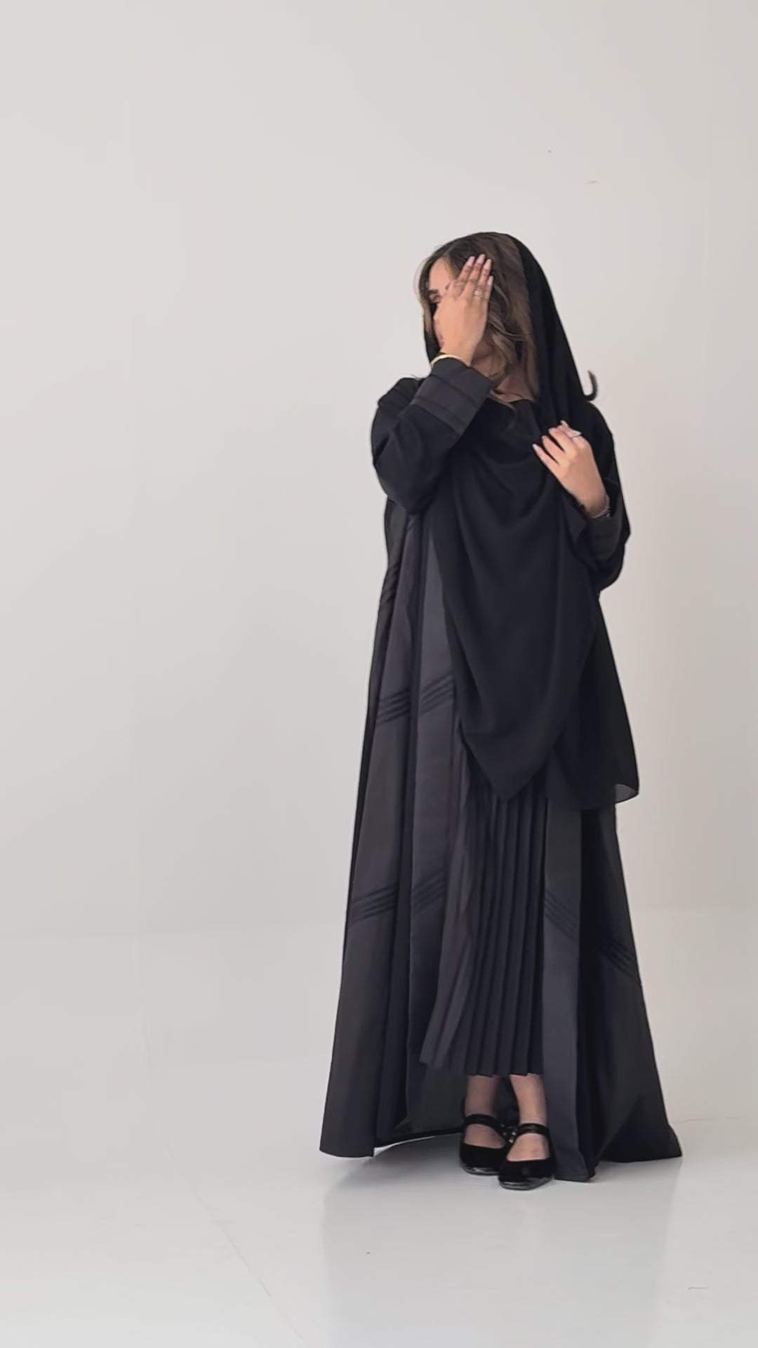 F-648 عباية مع طرحة ربع كلوش انترنت