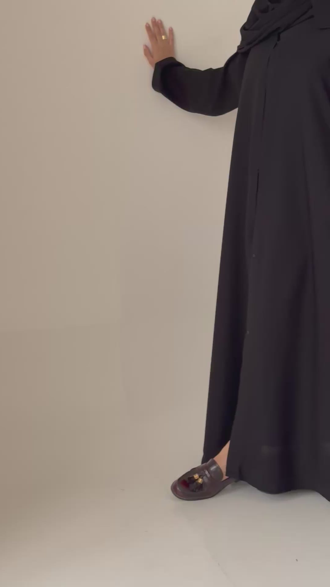 S843 عباية مع طرحة استريت انترنت
