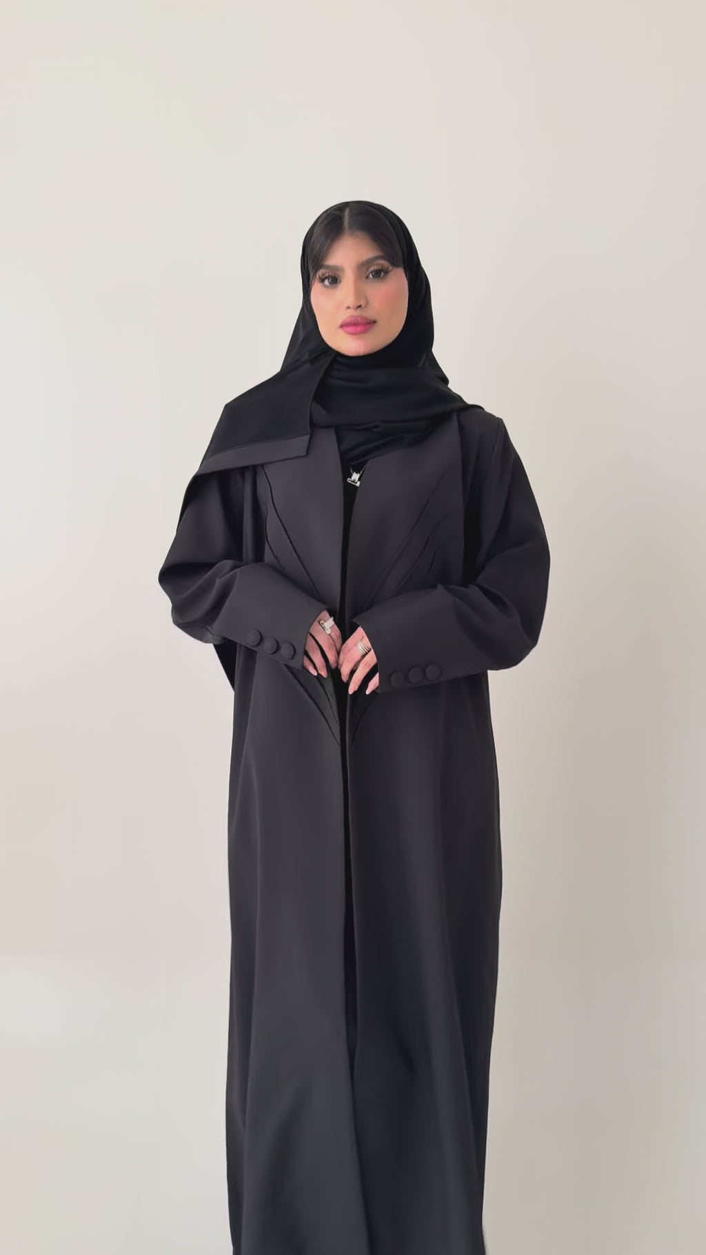 SH12 عباية مع طرحة نص كلوش كتان