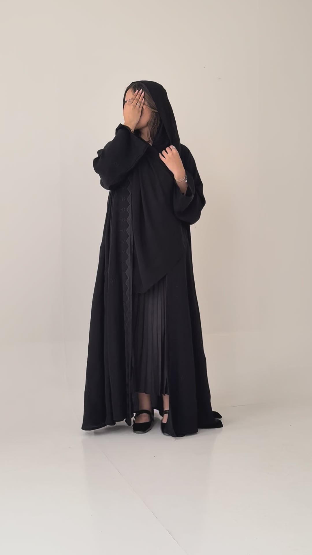S837 عباية مع طرحة دبل كلوش أنترنت