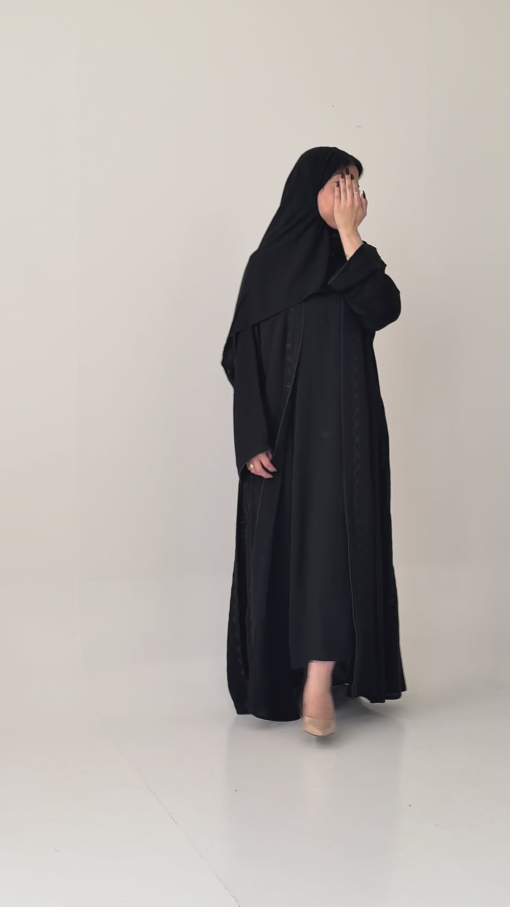F-656 عباية مع طرحة ربع كلوش انترنت