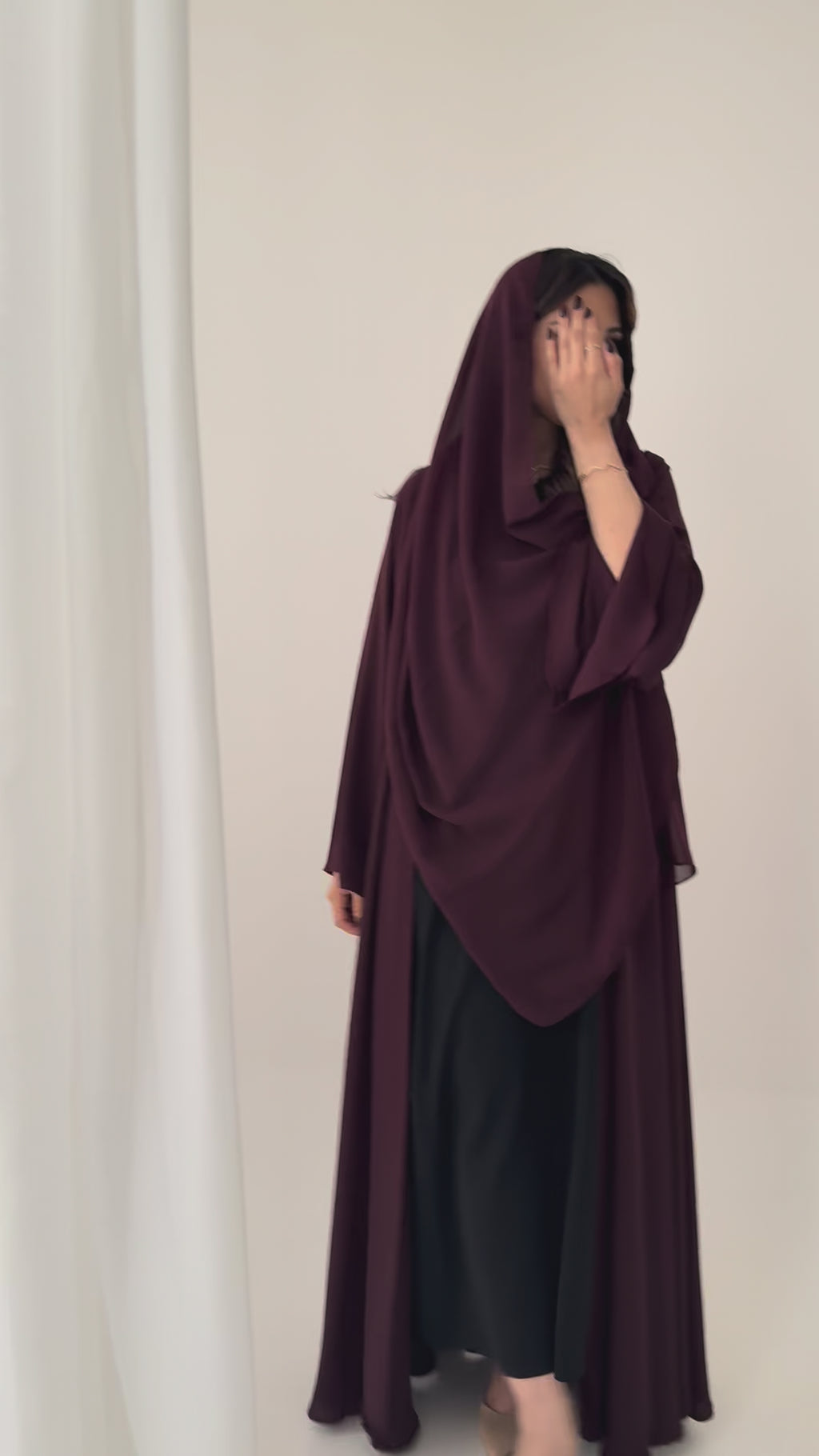 S730 عباية مع طرحة دبل كلوش لافال