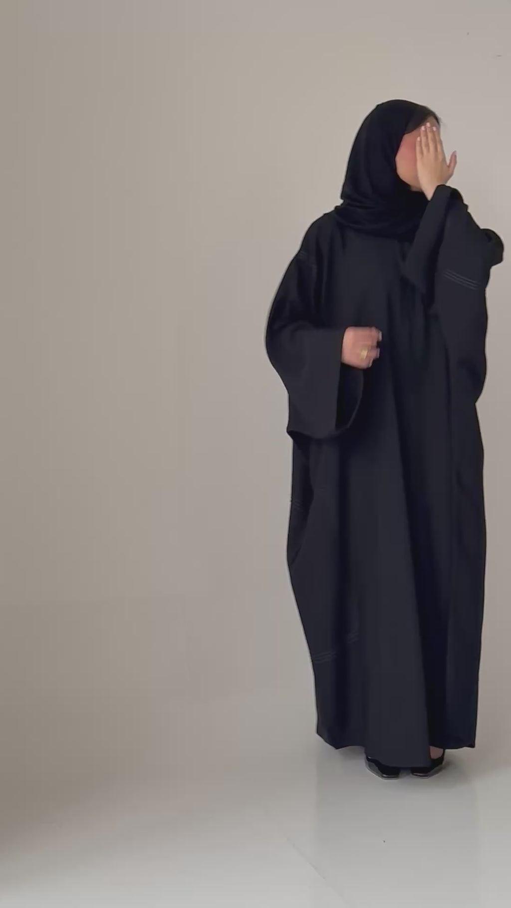 S560 عباية نسائي مع طرحة