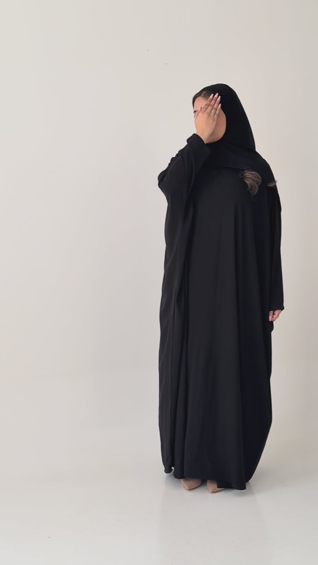 S62 عباية نسائي بشت