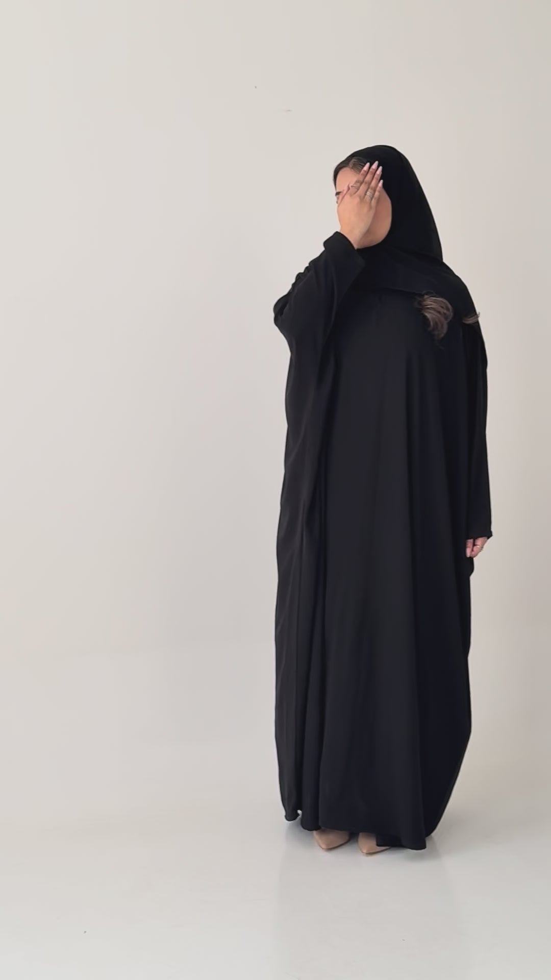 S62 عباية نسائي بشت