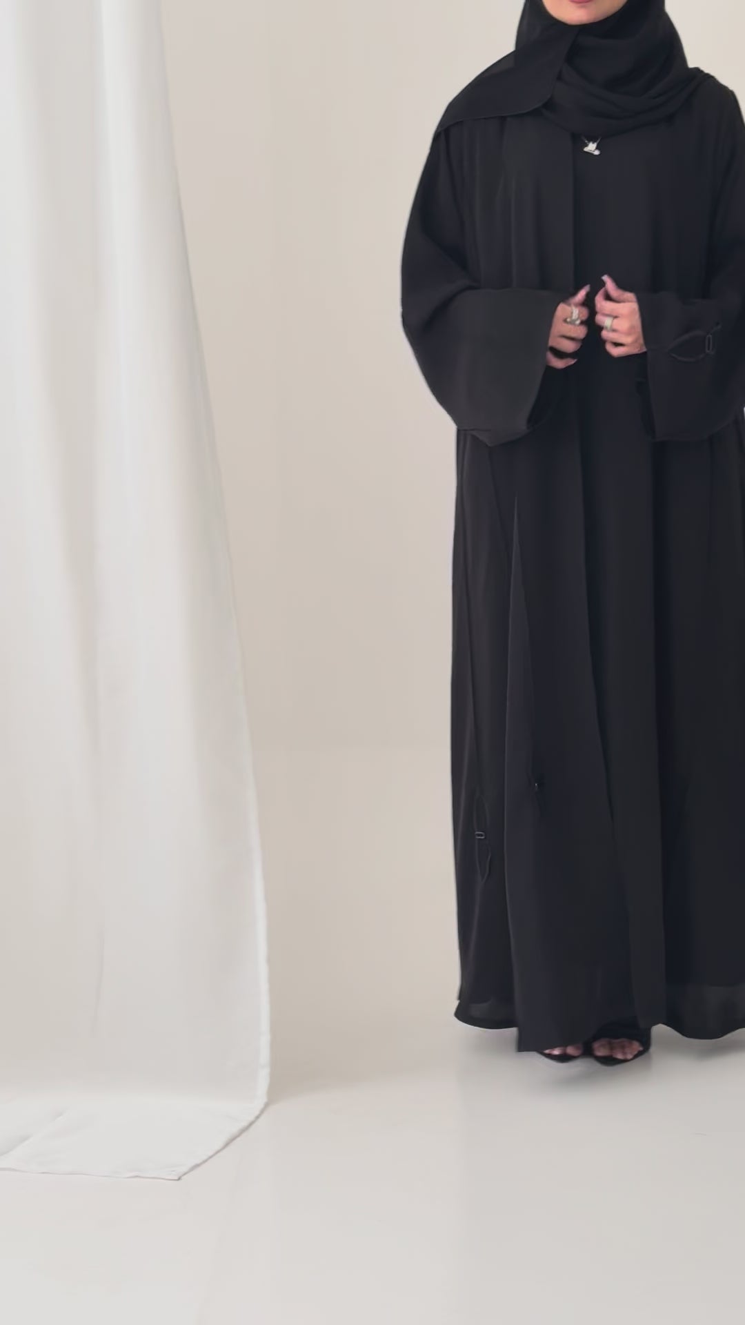 SH14 عباية مع طرحة نص كلوش انترنت